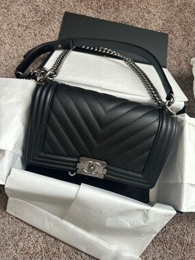 CHANEL NEW!! Black Boy Chevron bag